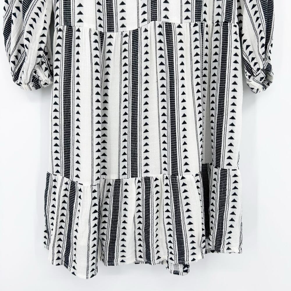 Evereve Carolina Black & Ivory Aztec Stripe Tiered Mini Dress Womens Size XS - Picture 5 of 12